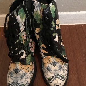 Steve Madden floral boots
